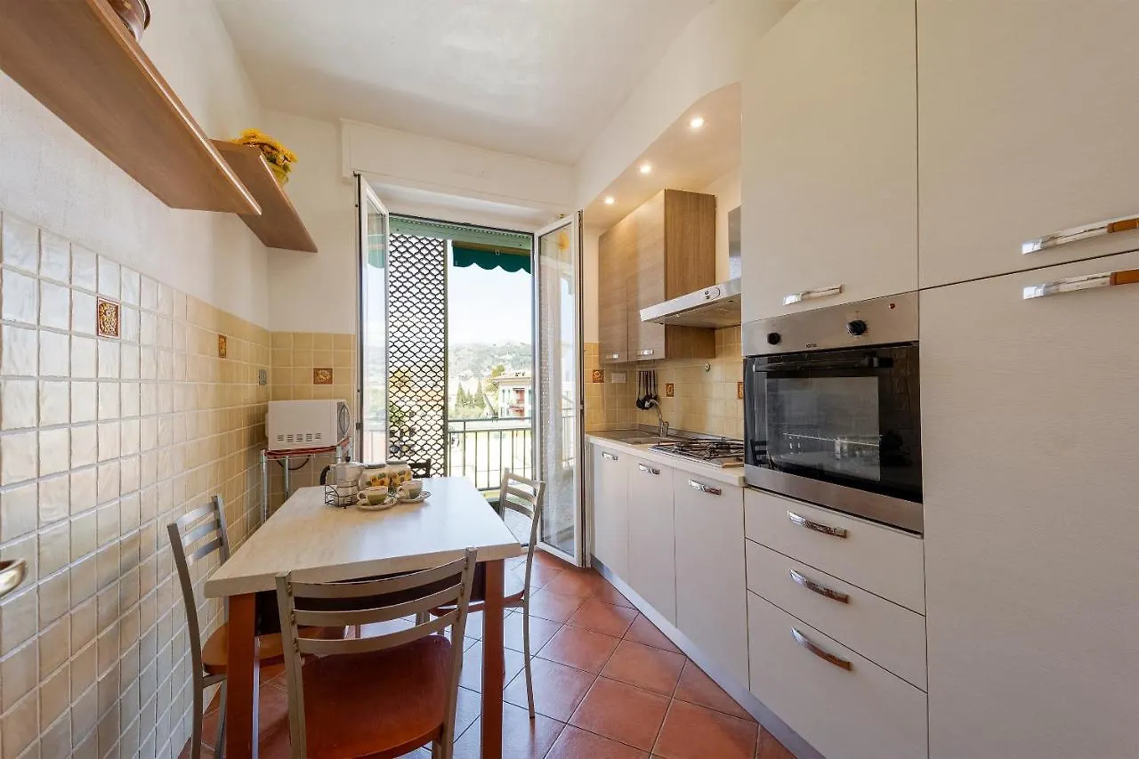 Victoria Apartment Bordighera 0*,